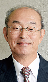 井上義文氏