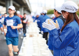 給水所でのボランティア（昨年）