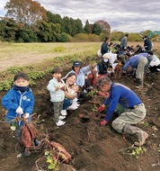 収穫祭に200人来場