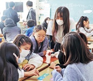 母校の後輩に学び伝える